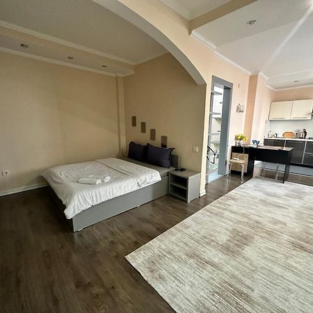 B&B Apart Atyrau Exterior photo